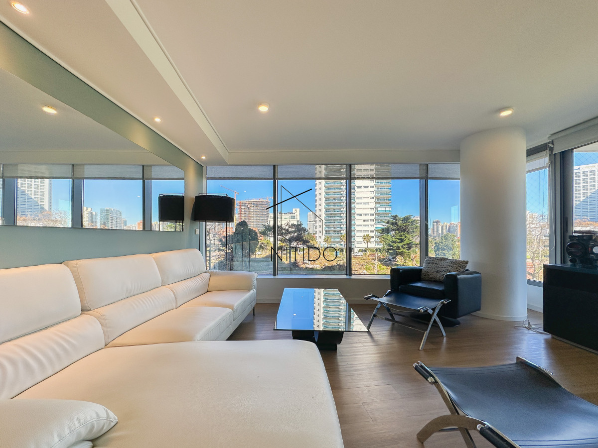 Apartamento ID.132 - Apartamento en Mansa, 3 suites más toilette