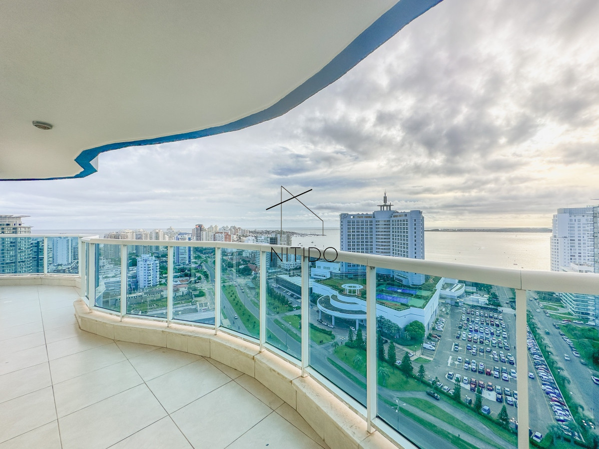 Apartamento ID.118 - Apartamento de 3 suites más dependencia en Mansa