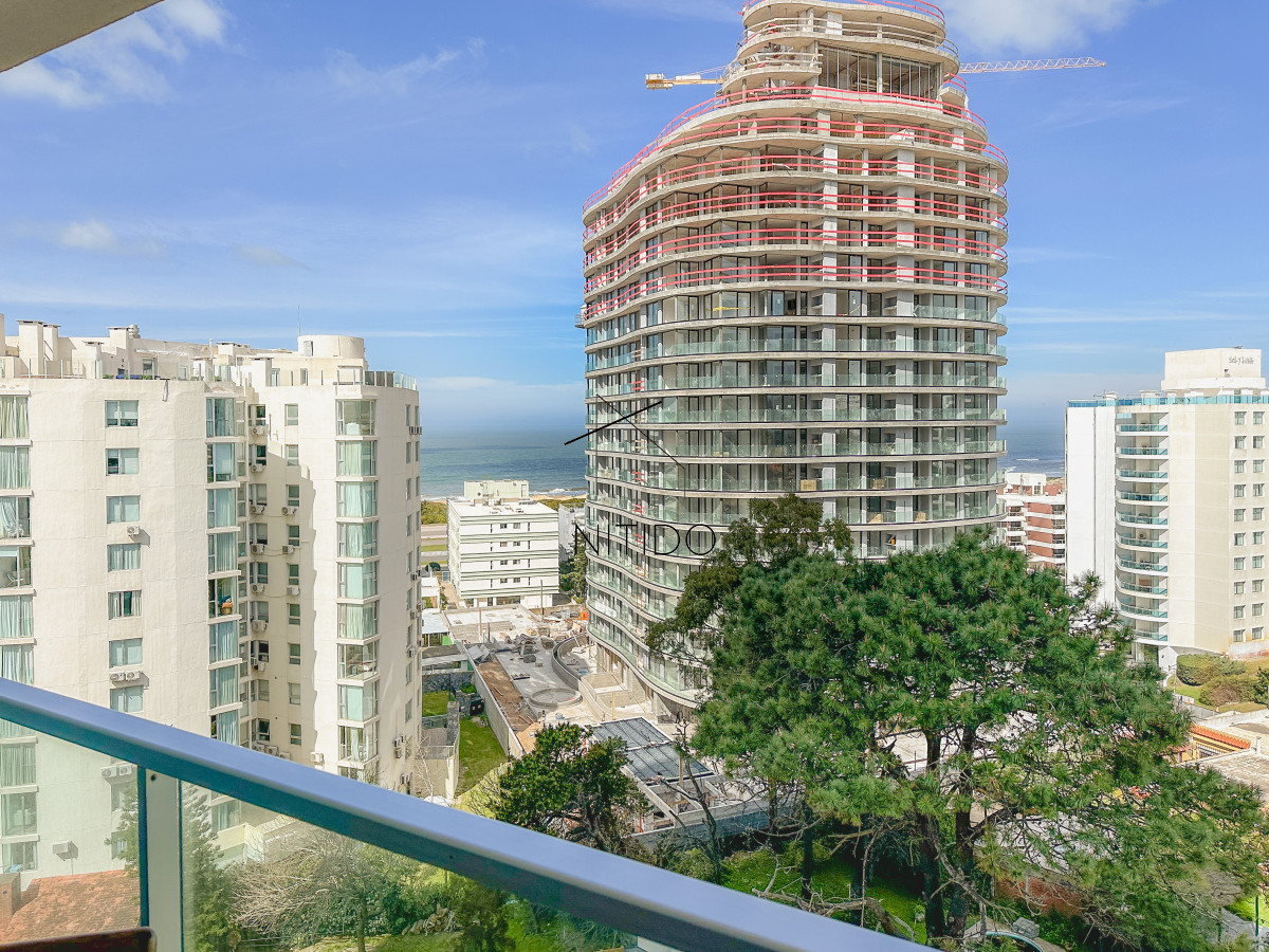 Apartamento ID.108 - Oportunidad en playa brava, apartamento de dos dormitorios con servicios