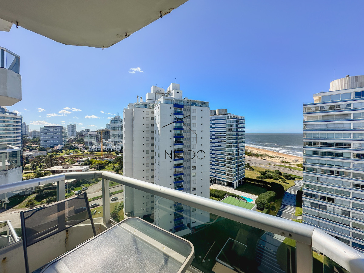 Apartamento ID.129 - Apartamento en Brava, piso alto, 2 dormitorios más dependencia