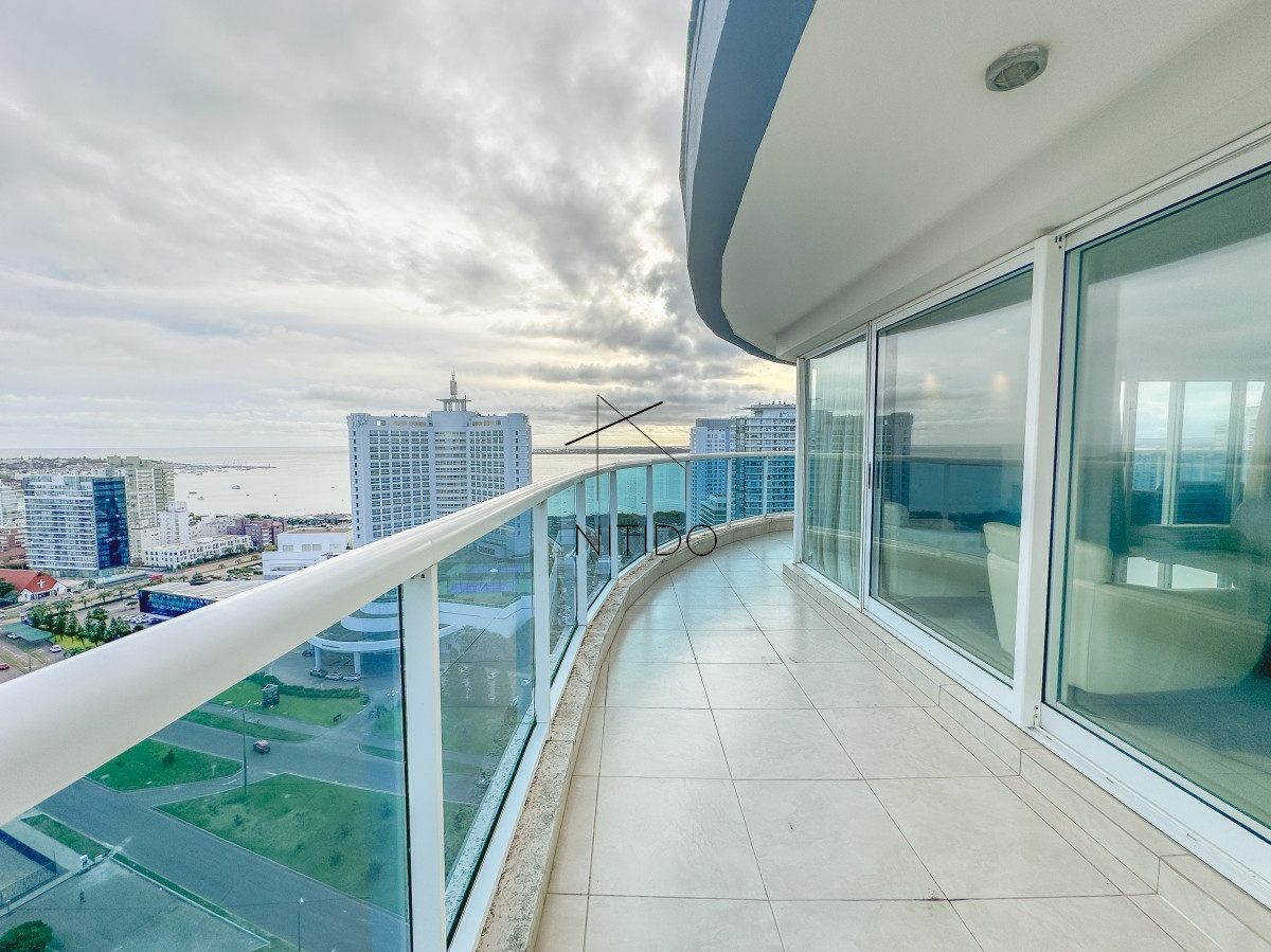 Apartamento ID.118 - Apartamento de 3 suites más dependencia en Mansa