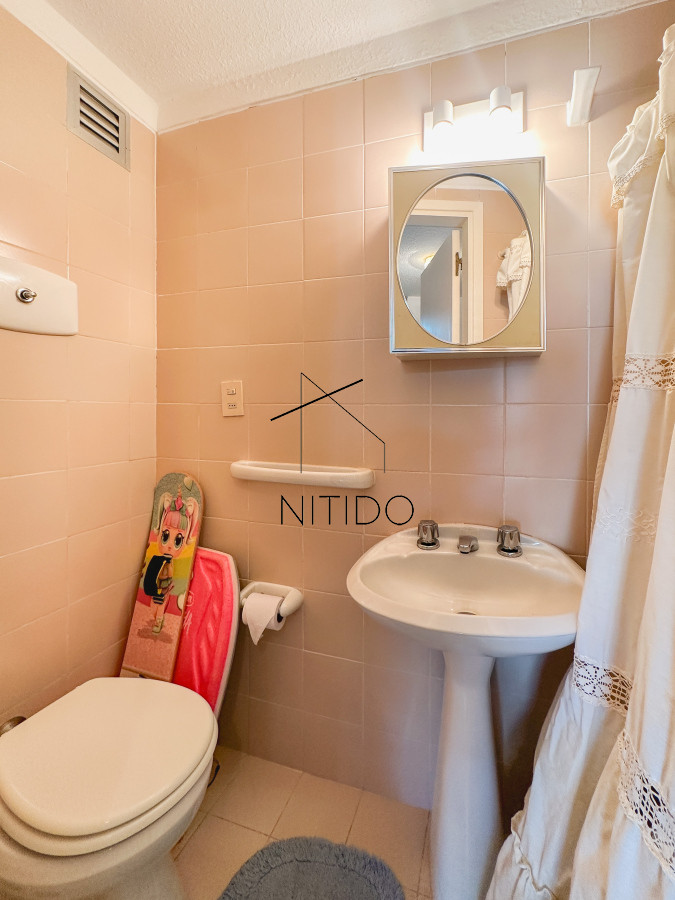 Apartamento ID.129 - Apartamento en Brava, piso alto, 2 dormitorios más dependencia