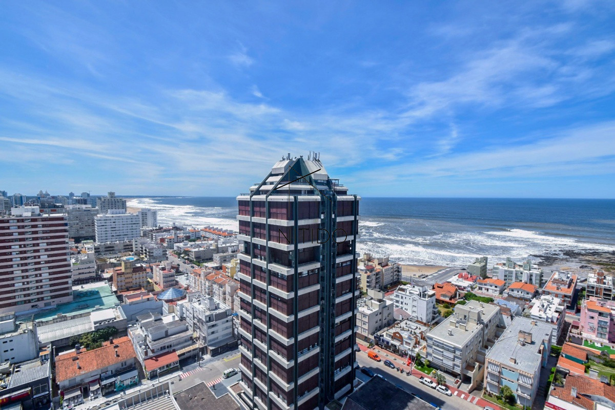 Apartamento ID.104 - Piso alto en Península, 2 dormitorios con vista al mar