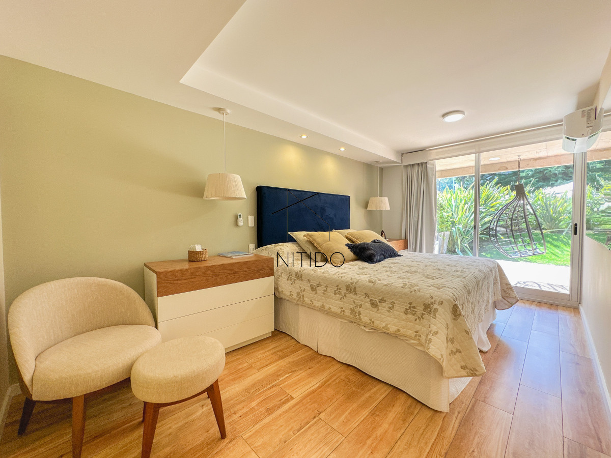 Apartamento ID.125 - Apartamento en Mansa, 3 dormitorios, patio y parrillero