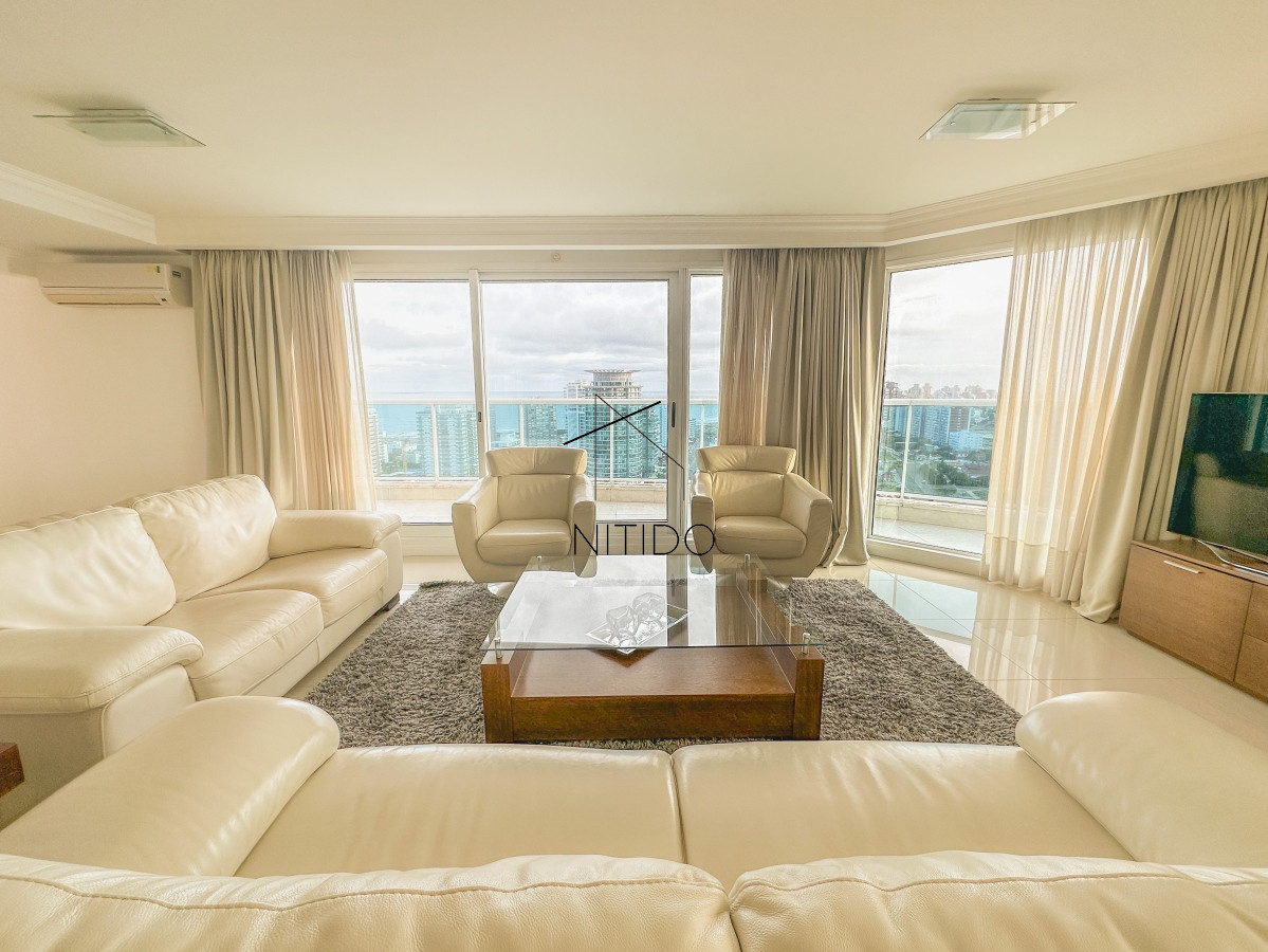 Apartamento ID.118 - Apartamento de 3 suites más dependencia en Mansa