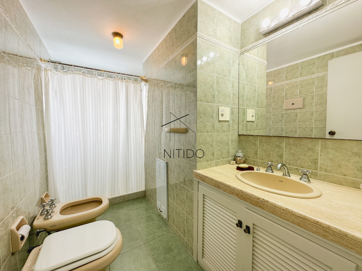 Apartamento ID.130 - Apartamento en Mansa, 3 dormitorios y parrillero