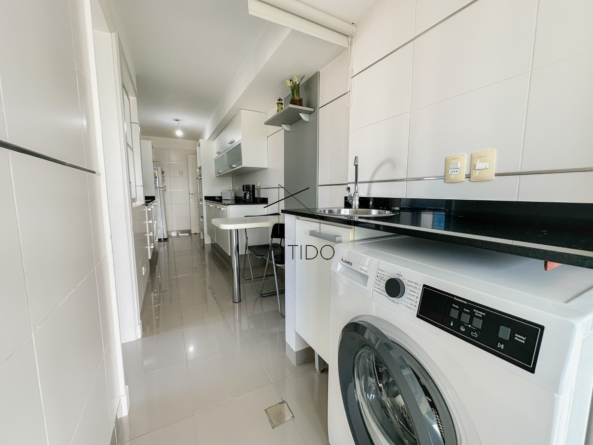 Apartamento ID.115 - Mansa, apartamento de 3 dormitorios más dependencia con parrillero