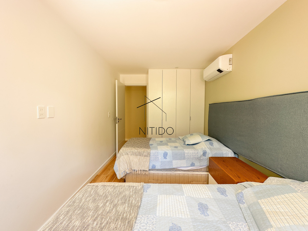 Apartamento ID.125 - Apartamento en Mansa, 3 dormitorios, patio y parrillero
