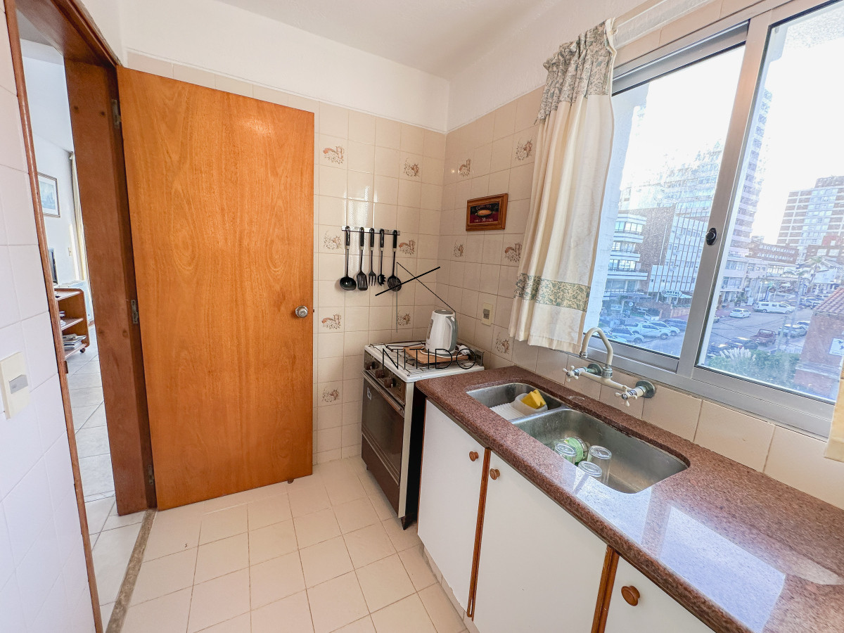 Apartamento ID.127 - Peninsula, apartamento en venta de dos dormitorios con garage