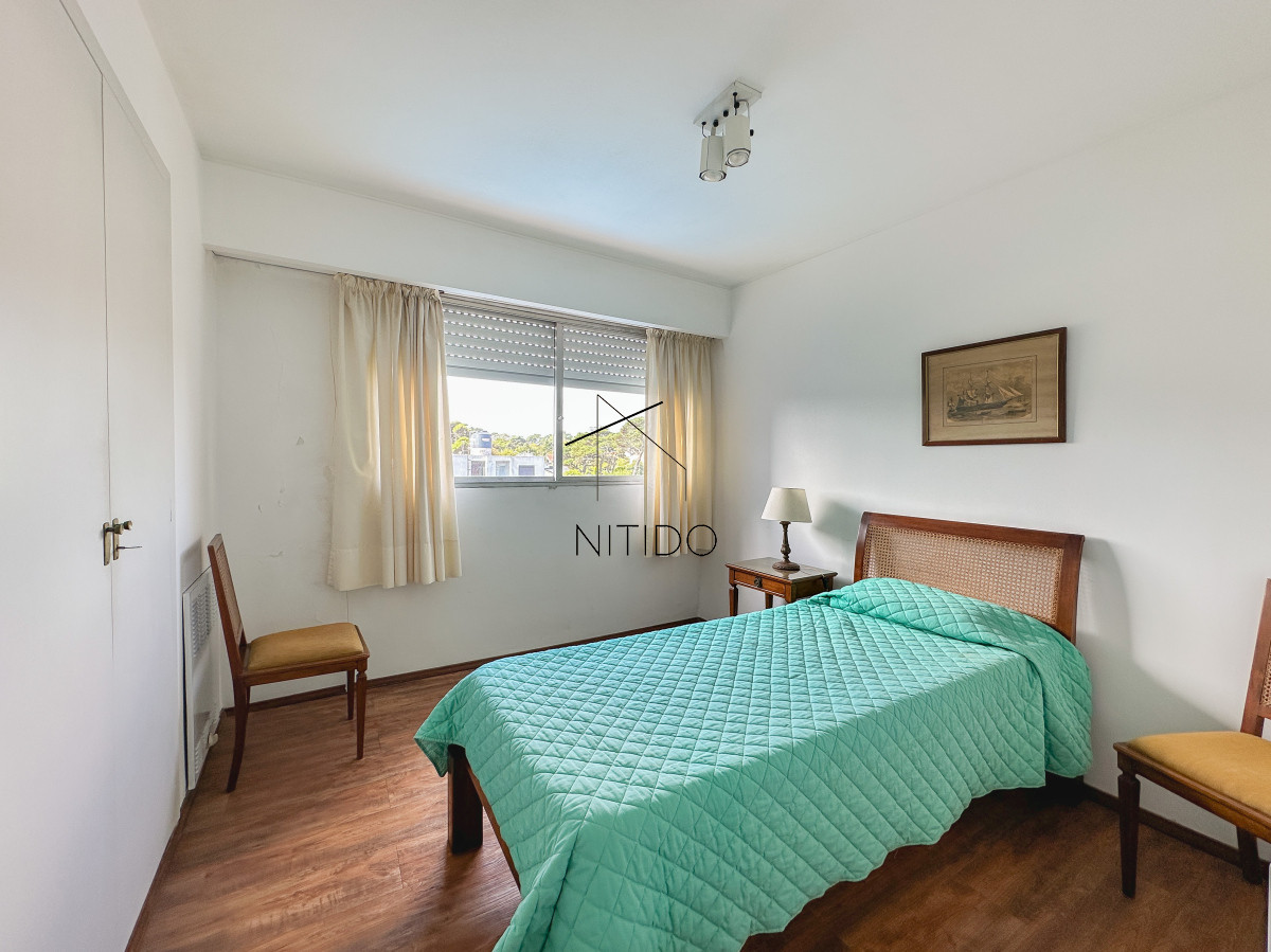 Apartamento ID.130 - Apartamento en Mansa, 3 dormitorios y parrillero