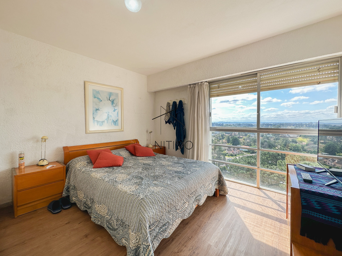 Apartamento ID.134 - Apartamento en Roosevelt, piso alto de 2 dormitorios