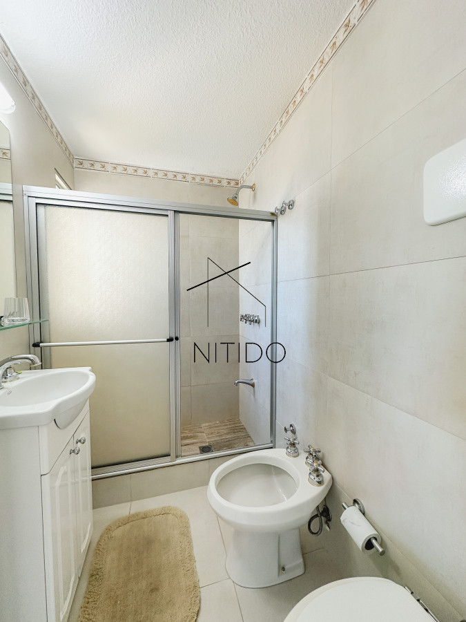 Apartamento ID.129 - Apartamento en Brava, piso alto, 2 dormitorios más dependencia