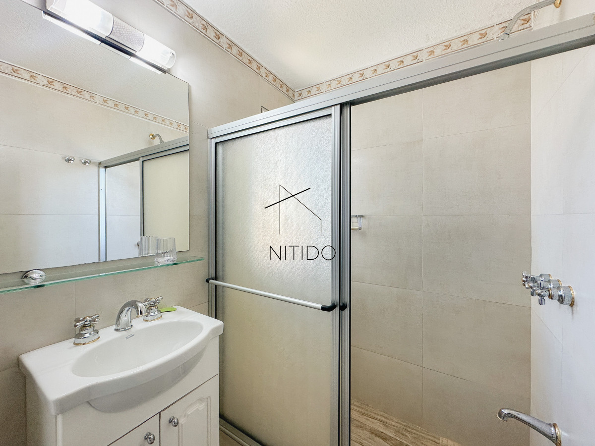 Apartamento ID.129 - Apartamento en Brava, piso alto, 2 dormitorios más dependencia
