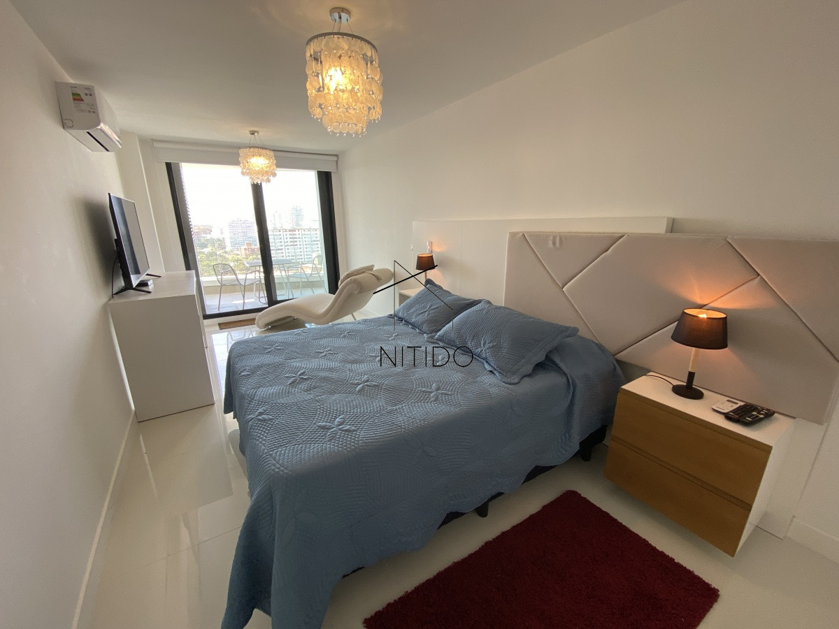 Apartamento ID.102 - Artower, piso alto con muy linda vista, tres suites