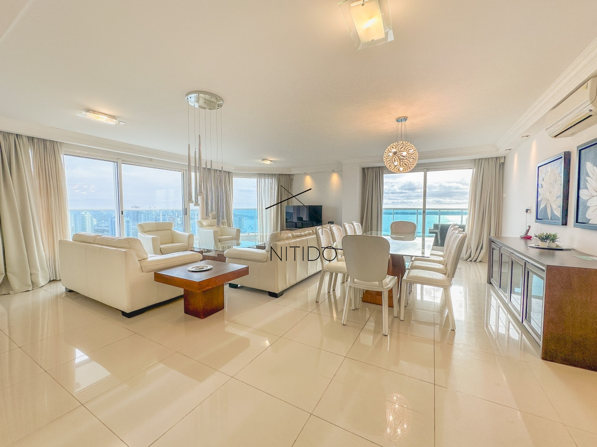 Apartamento ID.118 - Apartamento de 3 suites más dependencia en Mansa