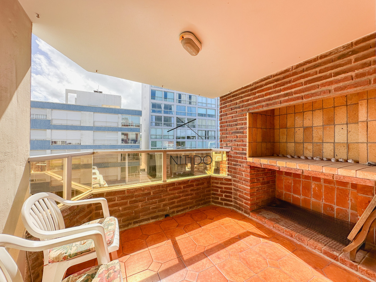 Apartamento ID.130 - Apartamento en Mansa, 3 dormitorios y parrillero