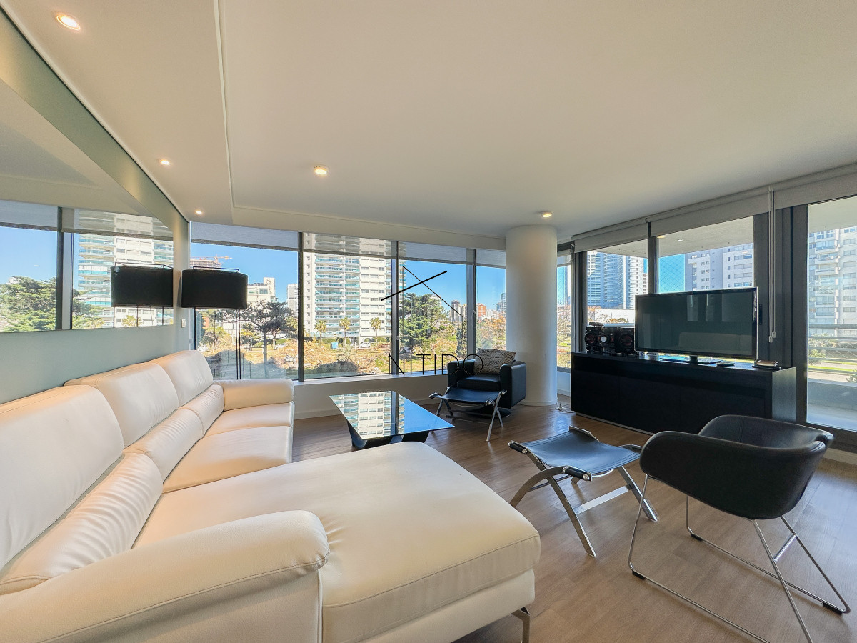Apartamento ID.132 - Apartamento en Mansa, 3 suites más toilette
