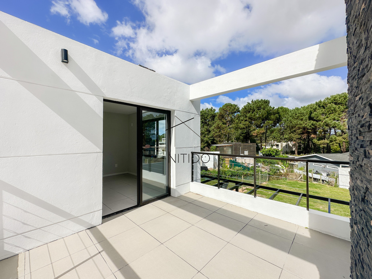 Casa ID.98 - Oportunidad en Parque Burnett, casa de 3 dormitorios y 3 baños