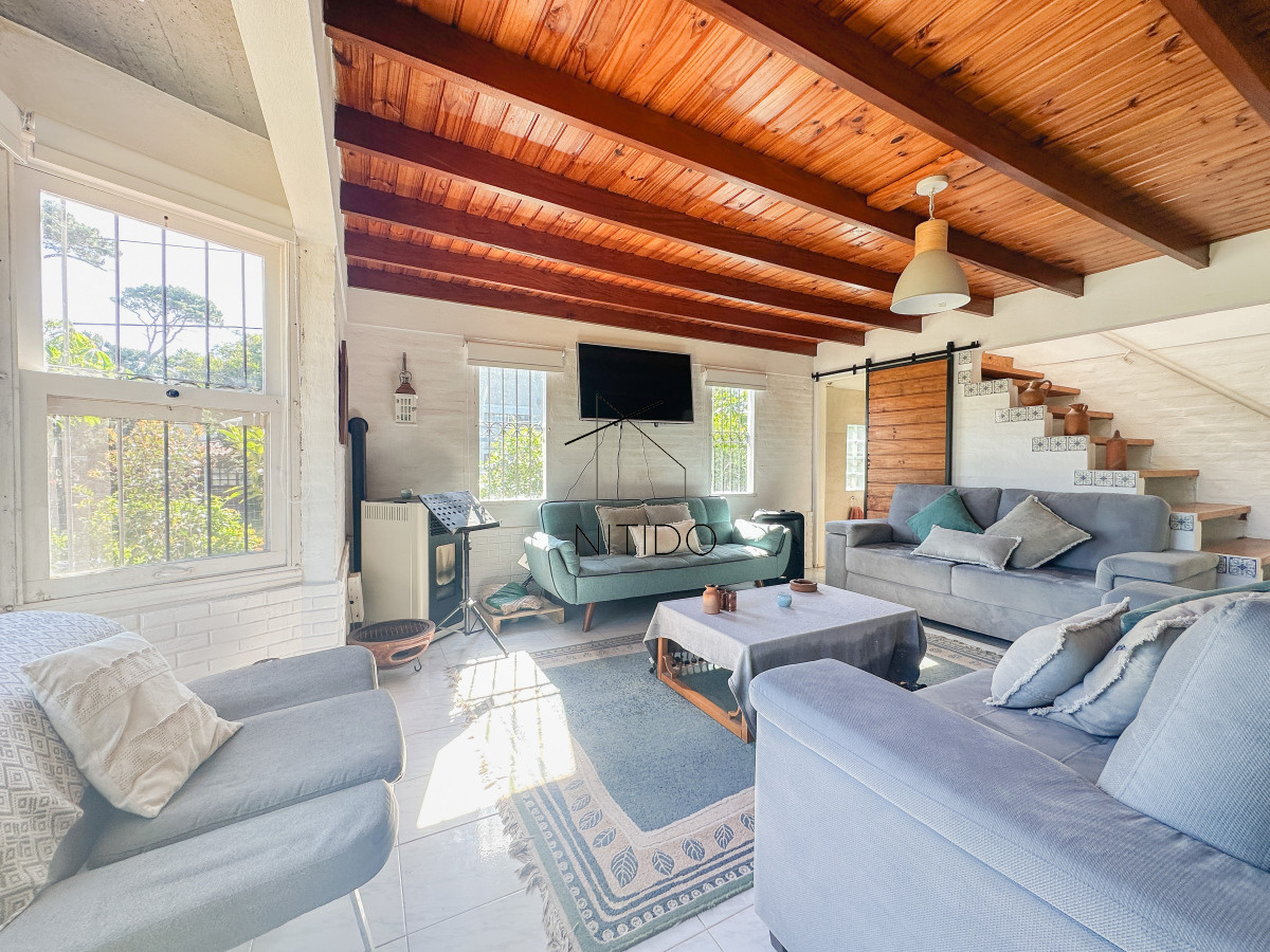 Casa ID.101 - Casa en Rincón del Indio, 3 dormitorios y piscina climatizada