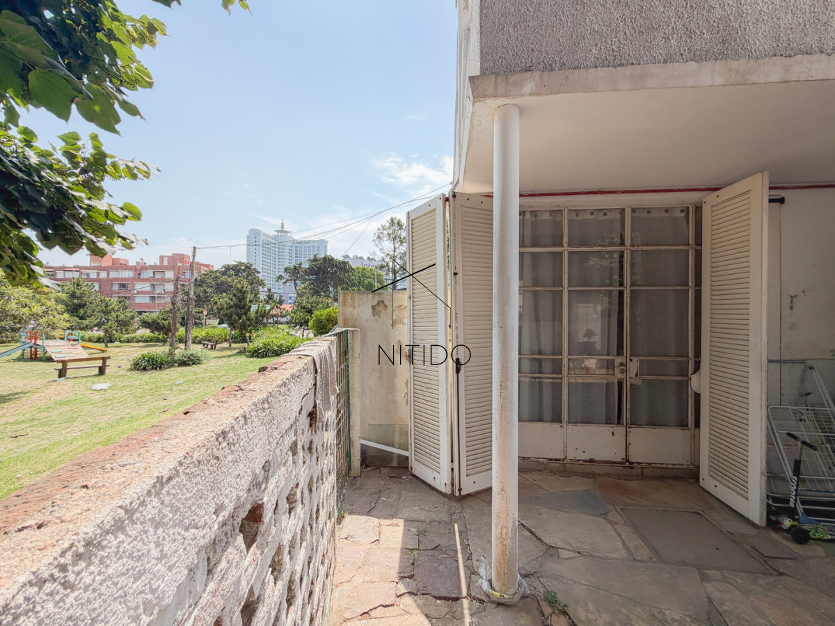 Casa ID.629 - Dúplex en Av Italia - Punta del Este, 4 dormitorios