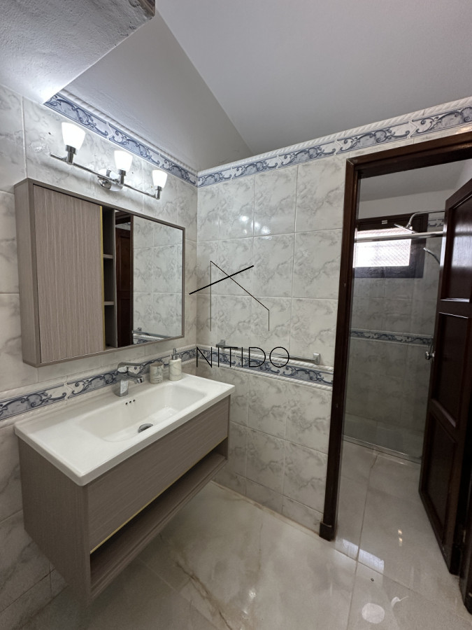 Casa ID.250 - Casa en Mansa, 3 dormitorios mas dependencia y piscina