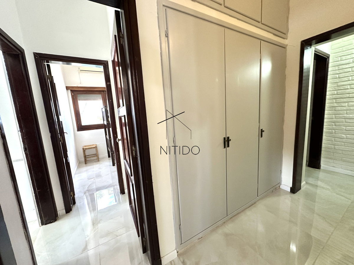 Casa ID.250 - Casa en Mansa, 3 dormitorios mas dependencia y piscina