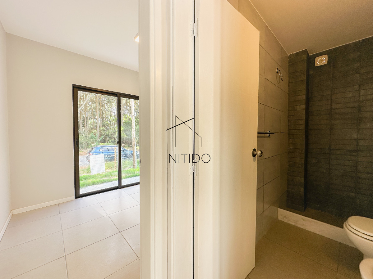 Casa ID.98 - Oportunidad en Parque Burnett, casa de 3 dormitorios y 3 baños