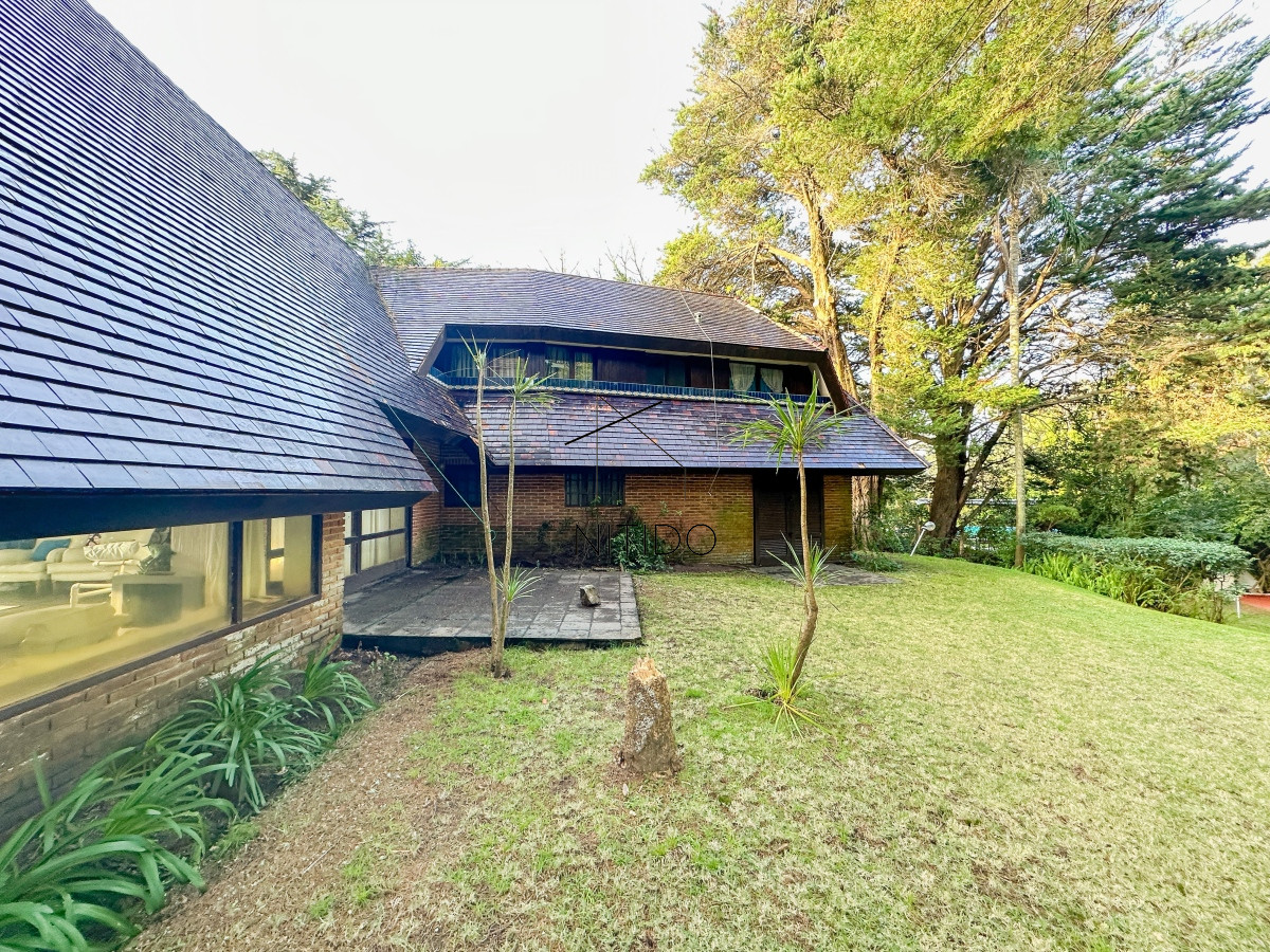 Casa ID.99 - Hermosa casa en Lugano, 4 dormitorios más dependencia