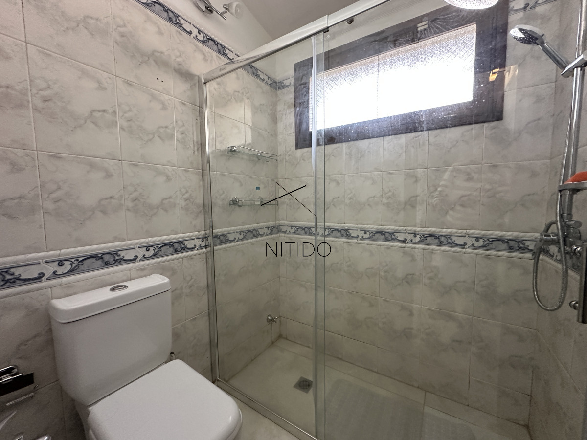 Casa ID.250 - Casa en Mansa, 3 dormitorios mas dependencia y piscina