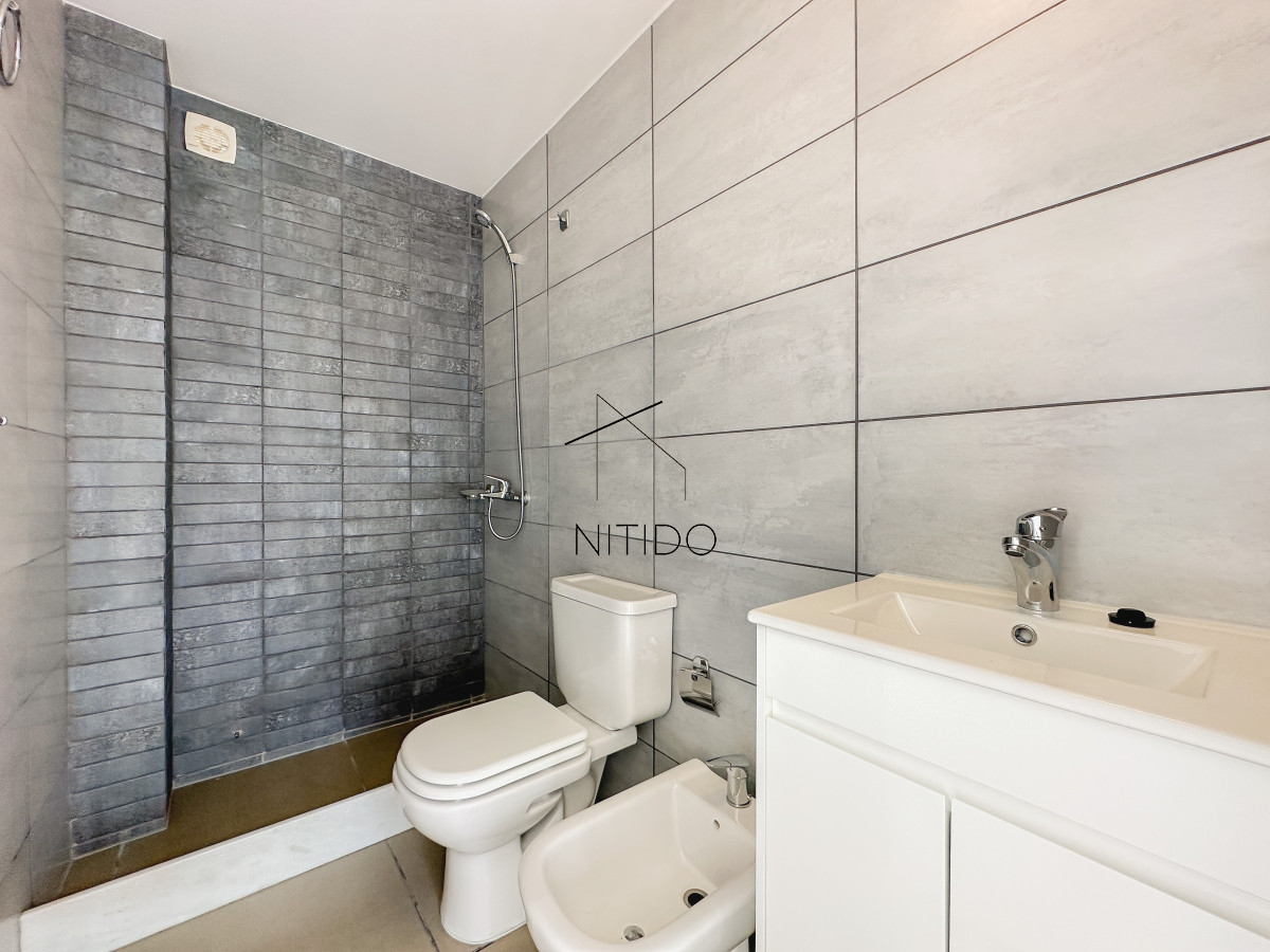 Casa ID.98 - Oportunidad en Parque Burnett, casa de 3 dormitorios y 3 baños