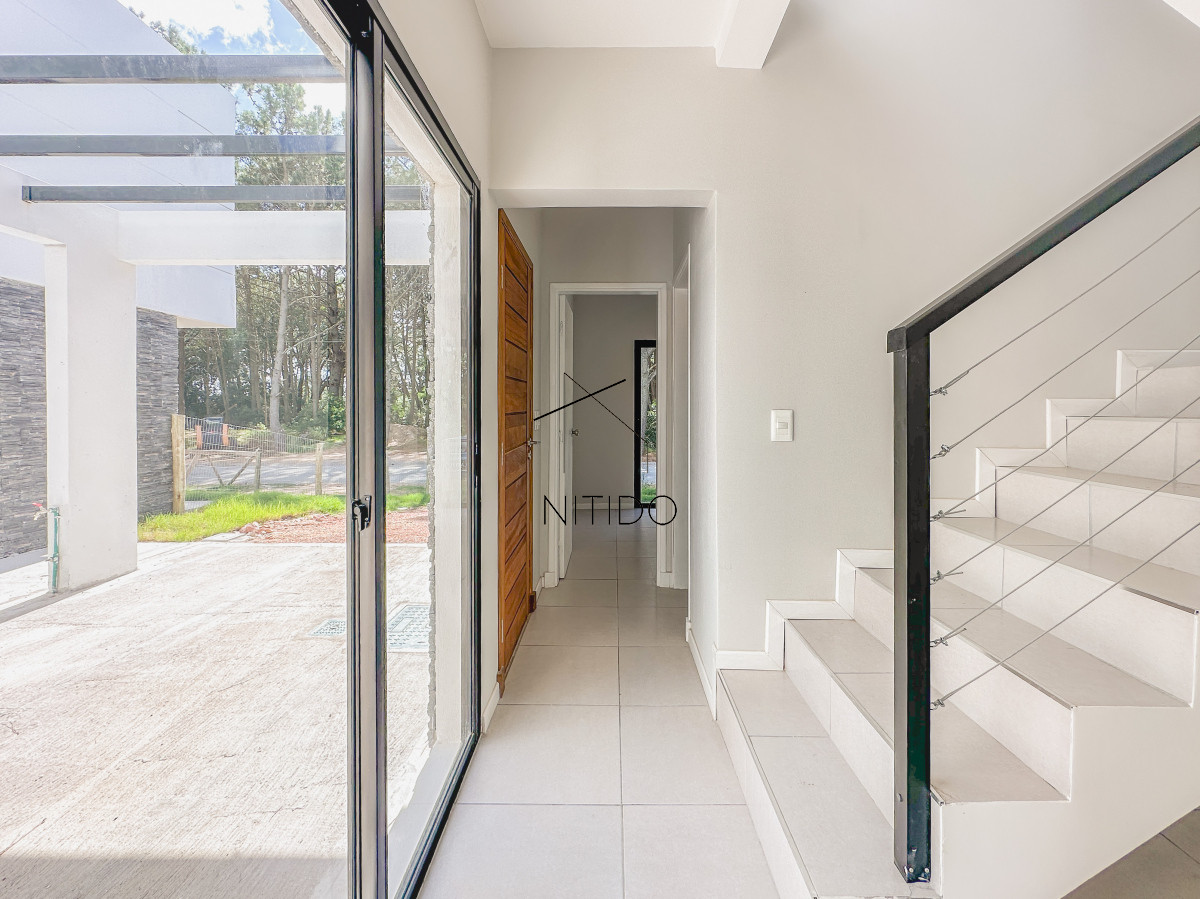 Casa ID.98 - Oportunidad en Parque Burnett, casa de 3 dormitorios y 3 baños