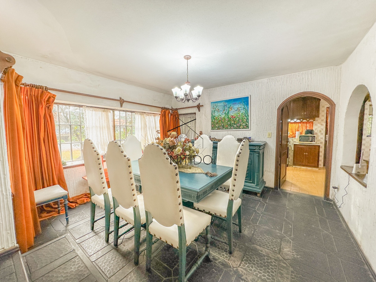Casa ID.99 - Hermosa casa en Lugano, 4 dormitorios más dependencia