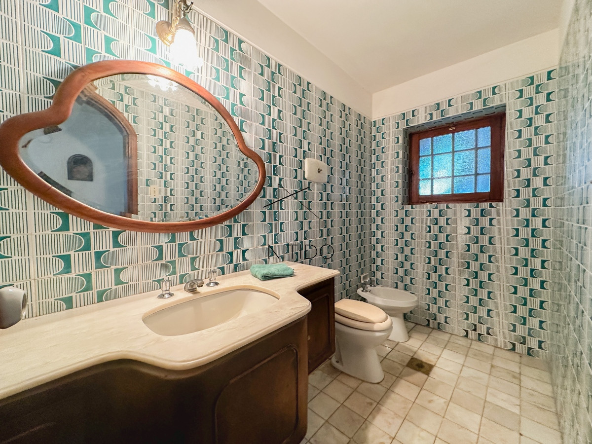 Casa ID.99 - Hermosa casa en Lugano, 4 dormitorios más dependencia