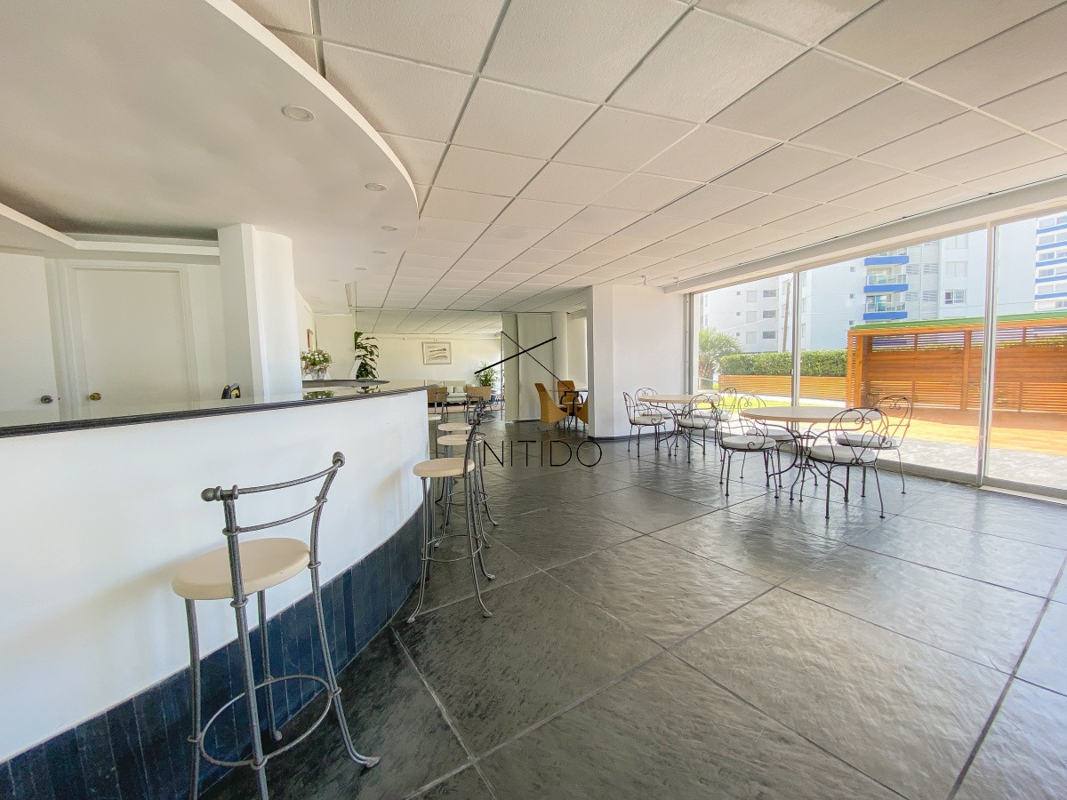 Apartamento ID.129 - Apartamento en Brava, piso alto, 2 dormitorios más dependencia