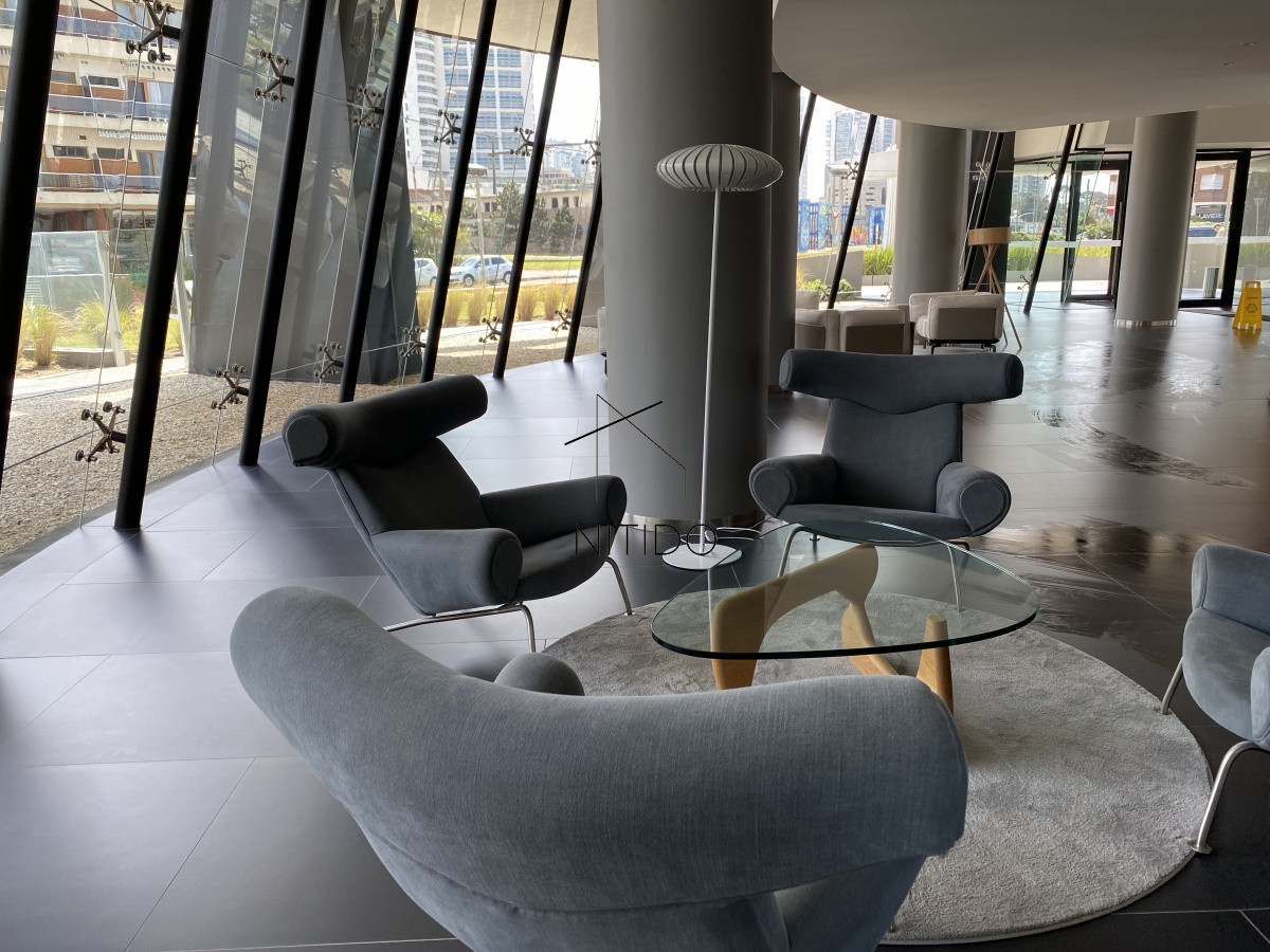 Apartamento ID.102 - Artower, piso alto con muy linda vista, tres suites