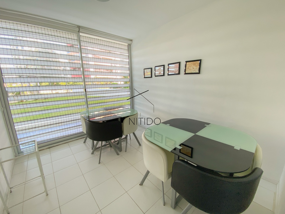 Apartamento ID.129 - Apartamento en Brava, piso alto, 2 dormitorios más dependencia