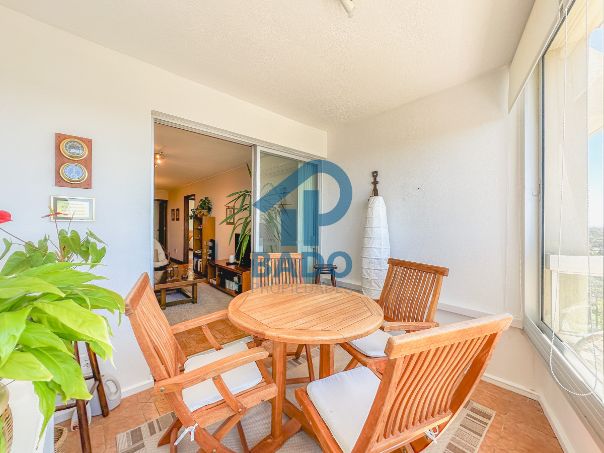 Apartamento ID.58 - Apartamento en Roosevelt, piso alto, 2 dormitorios más dependencia