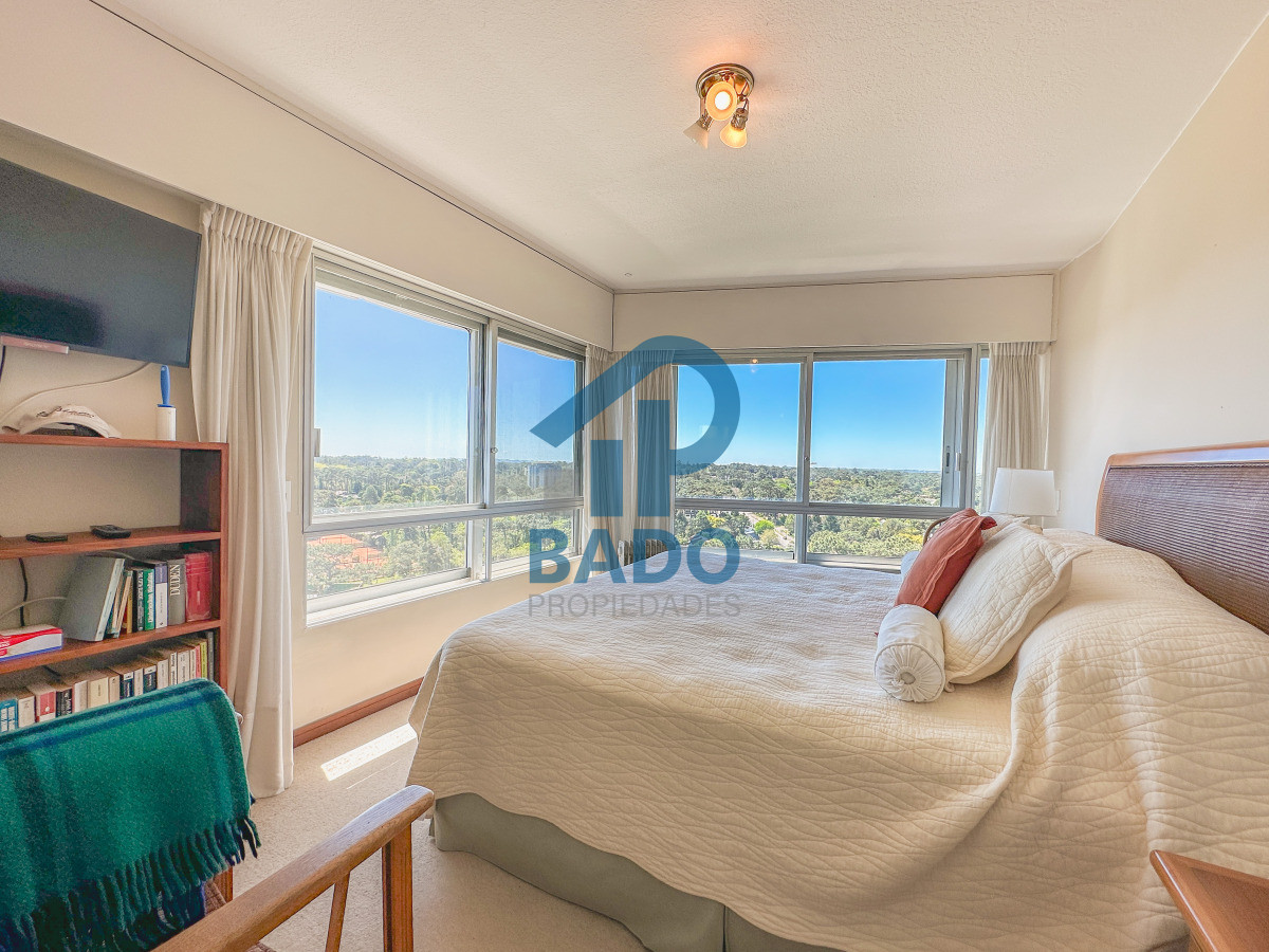 Apartamento ID.58 - Apartamento en Roosevelt, piso alto, 2 dormitorios más dependencia