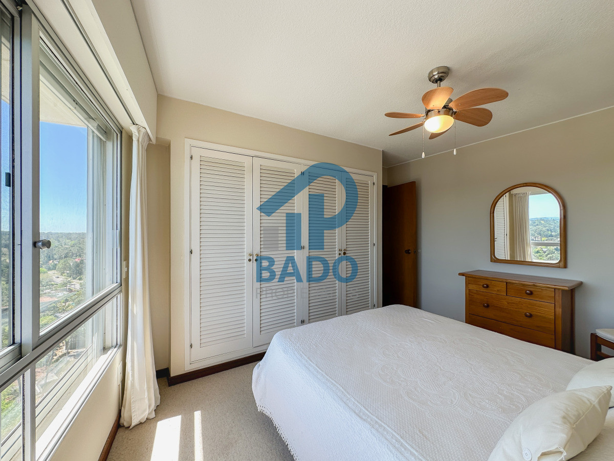 Apartamento ID.58 - Apartamento en Roosevelt, piso alto, 2 dormitorios más dependencia