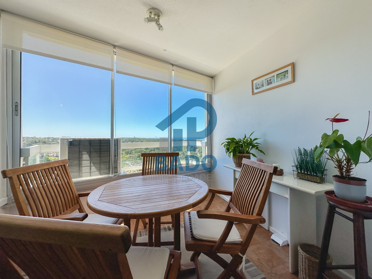 Apartamento ID.58 - Apartamento en Roosevelt, piso alto, 2 dormitorios más dependencia