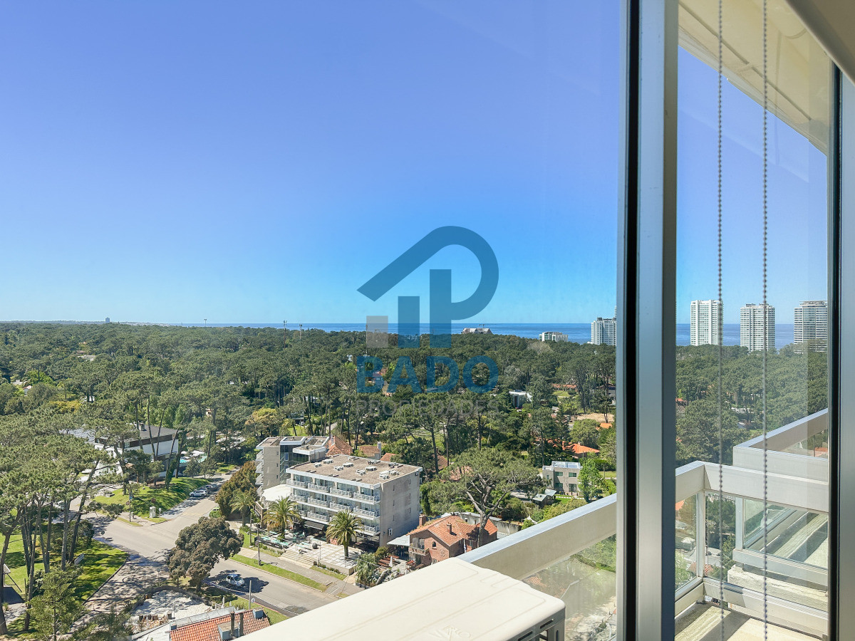 Apartamento ID.58 - Apartamento en Roosevelt, piso alto, 2 dormitorios más dependencia