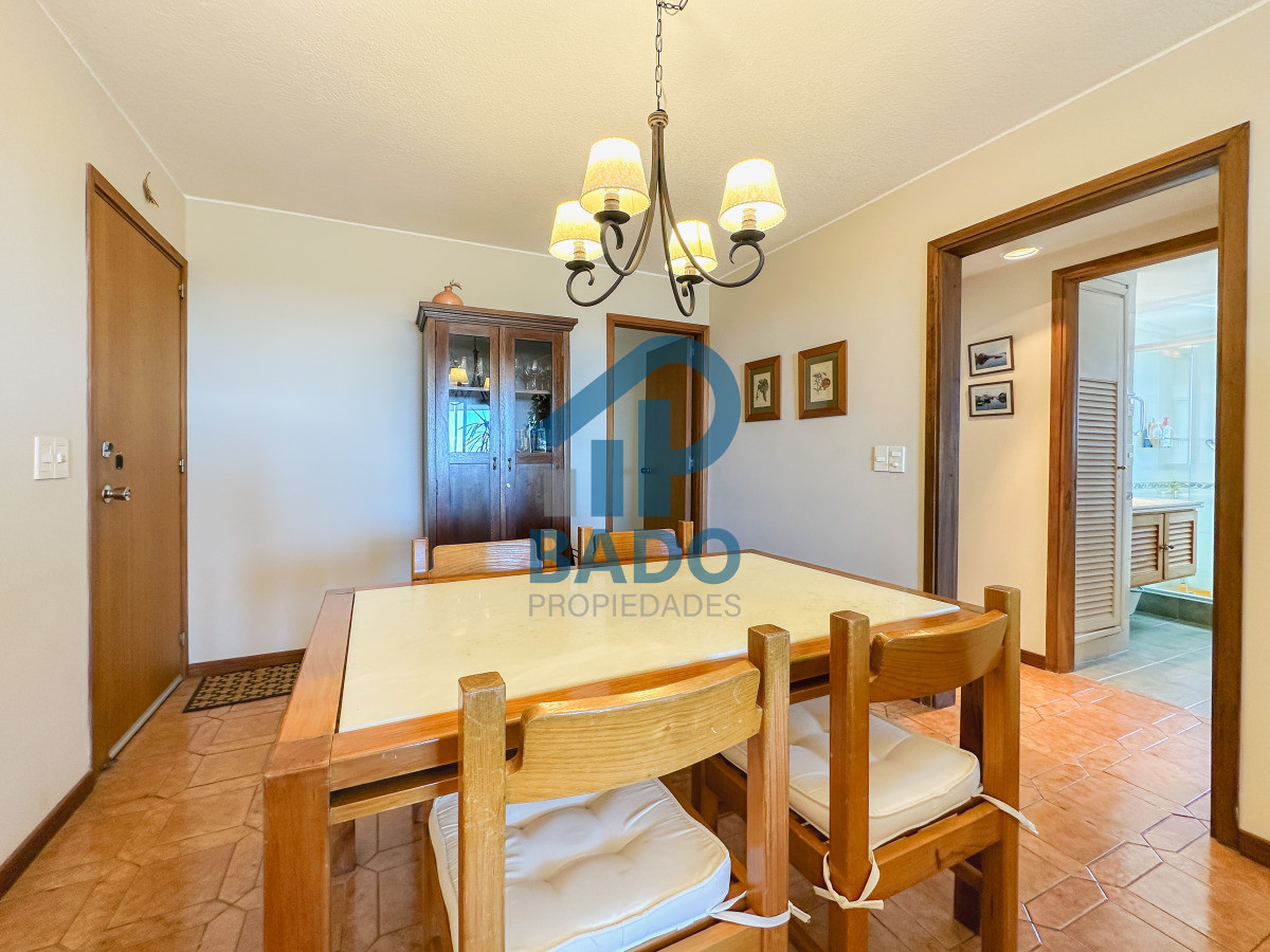 Apartamento ID.58 - Apartamento en Roosevelt, piso alto, 2 dormitorios más dependencia