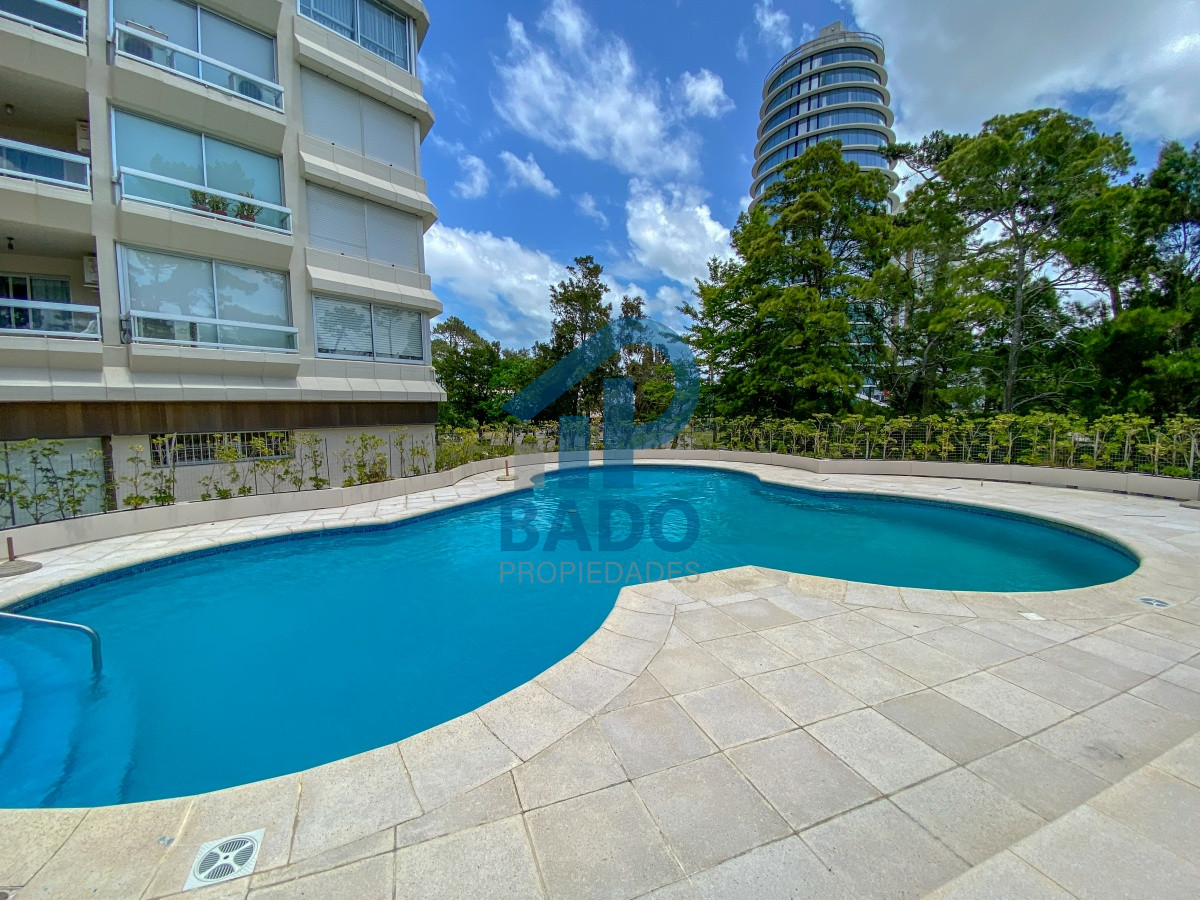 Apartamento ID.58 - Apartamento en Roosevelt, piso alto, 2 dormitorios más dependencia