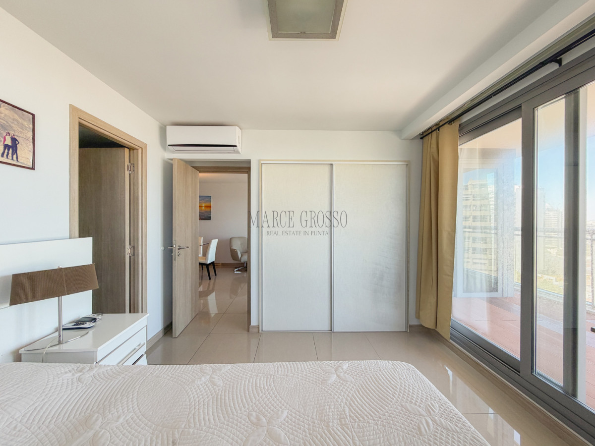 Apartamento ID.102 - Piso alto en Brava, 2 dormitorios en suite