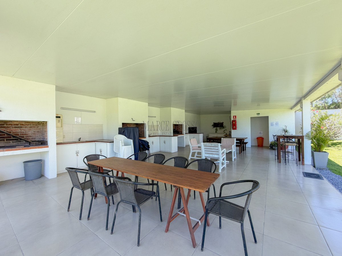 Apartamento ID.7 - Apartamento en Pinares, 1 dormitorio y piscina