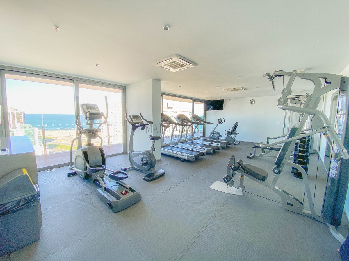 Apartamento ID.102 - Piso alto en Brava, 2 dormitorios en suite