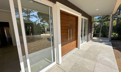 Casa a estrenar en San Rafael, 3 dormitorios más dependencia