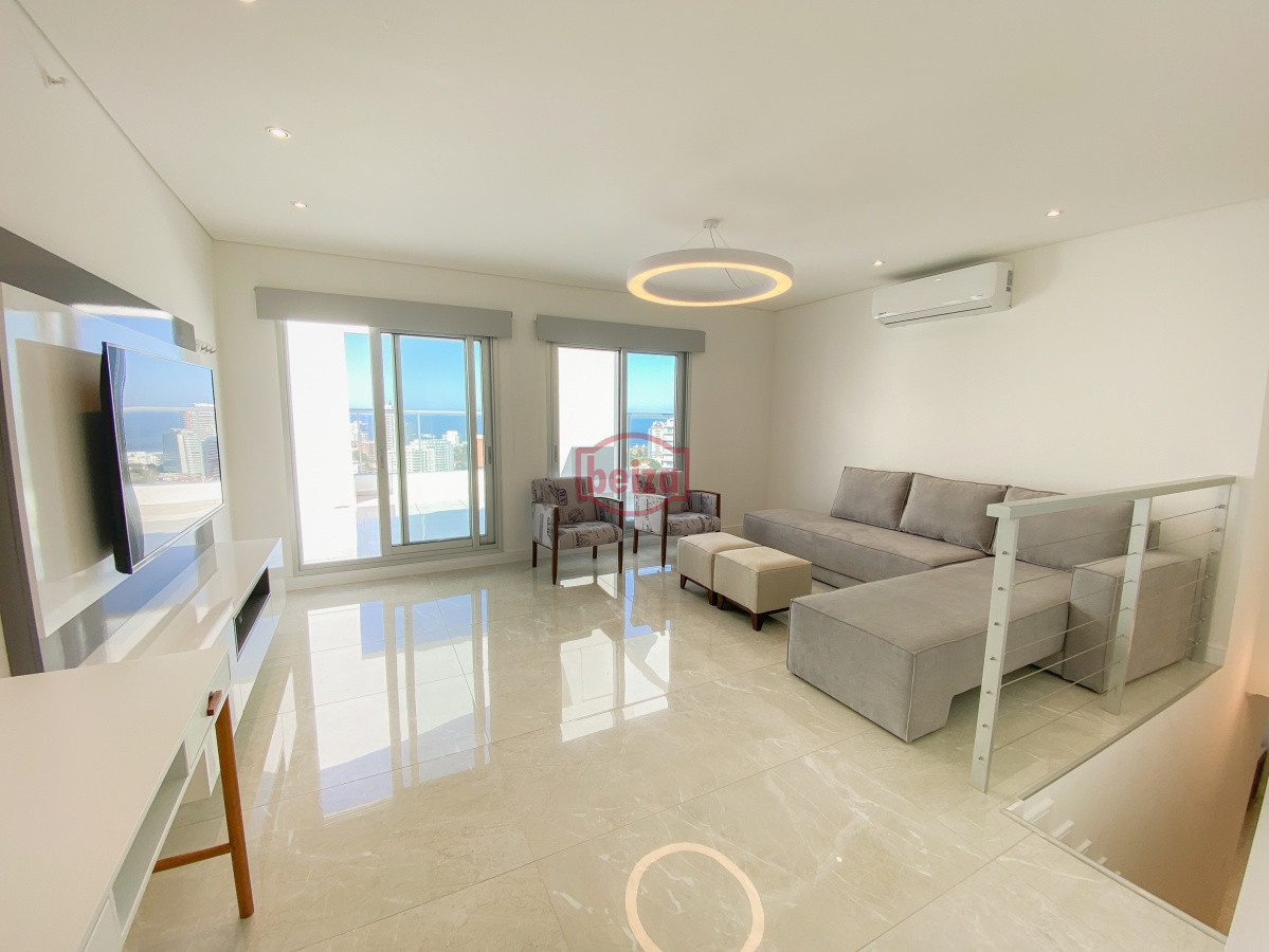 Apartamento ID.165450/Apartamento-de-4-dormitorios - Pent House en Mansa, 3 dormitorios y parrillero