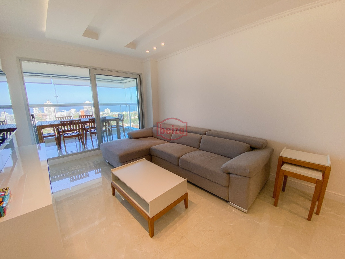 Apartamento ID.165450/Apartamento-de-4-dormitorios - Pent House en Mansa, 3 dormitorios y parrillero