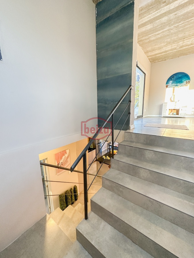 Casa ID.165711/Hermosa-casa-quinta-compuesta-de-3-construcciones,-Casa-de-Huéspedes - Casa con vista a Laguna del Diario, 3 dormitorios más dependencia y piscina